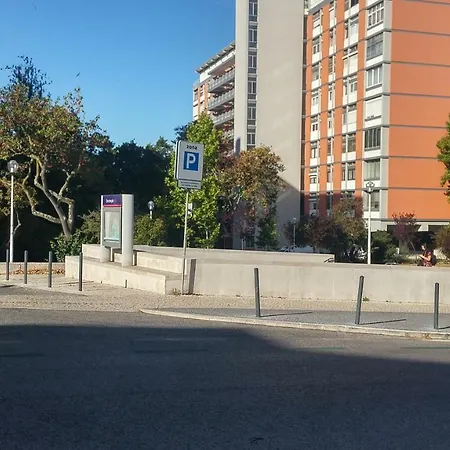 Encarnacao Metro 1/2 Lejlighed *