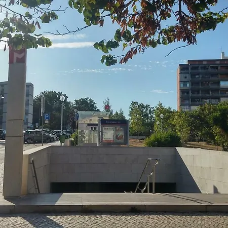 Encarnacao Metro 1/2 Lejlighed Lisboa